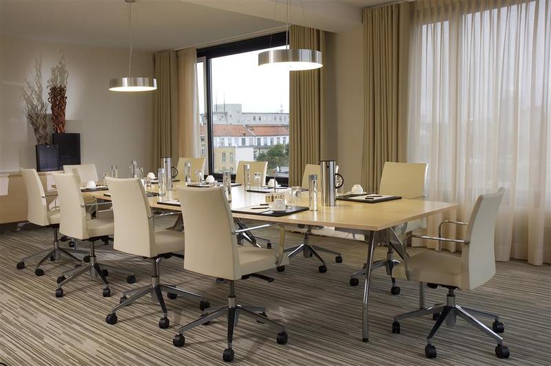 Sheraton Berlin Grand Hotel Esplanade - Genel