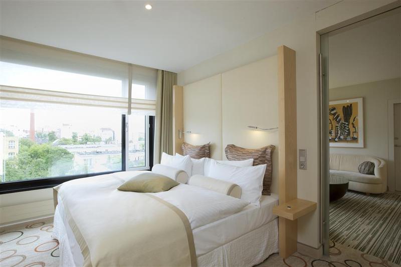 Sheraton Berlin Grand Hotel Esplanade - Genel