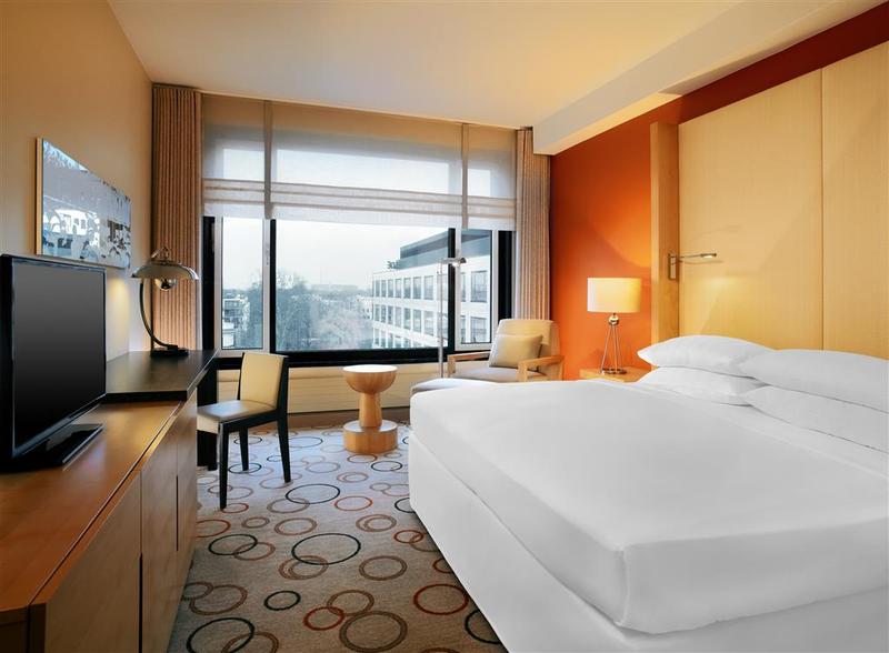Sheraton Berlin Grand Hotel Esplanade - Genel