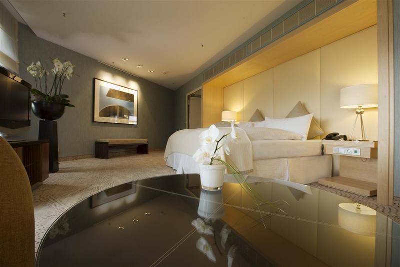 Sheraton Berlin Grand Hotel Esplanade - Genel