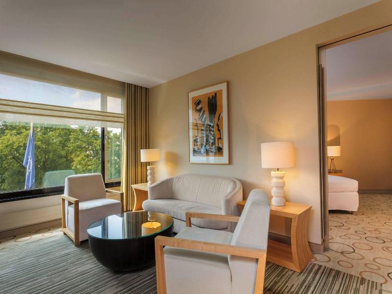 Sheraton Berlin Grand Hotel Esplanade - Oda