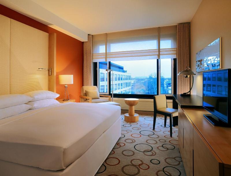Sheraton Berlin Grand Hotel Esplanade - Oda