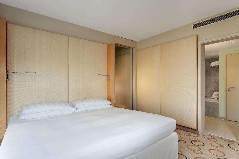 Sheraton Berlin Grand Hotel Esplanade - Oda