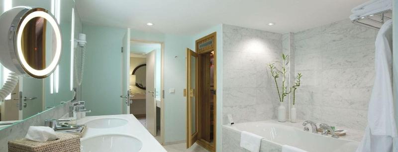 Sheraton Berlin Grand Hotel Esplanade - Oda