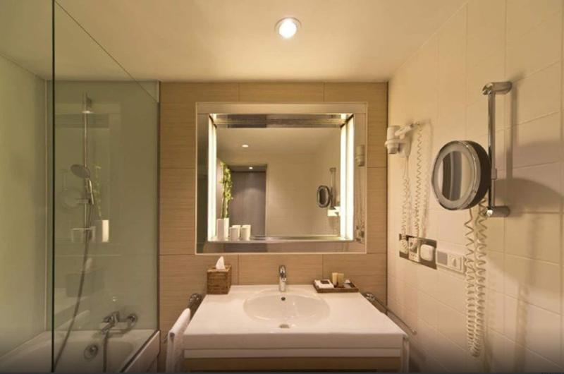 Sheraton Berlin Grand Hotel Esplanade - Oda