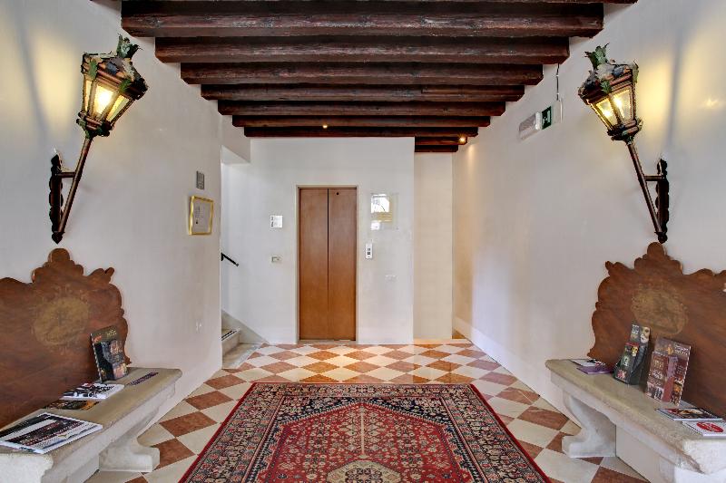Palazzo Schiavoni Residenza d'Epoca - Lobi
