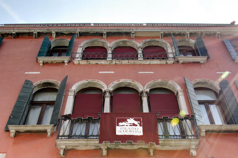 Palazzo Schiavoni Residenza d'Epoca - Genel