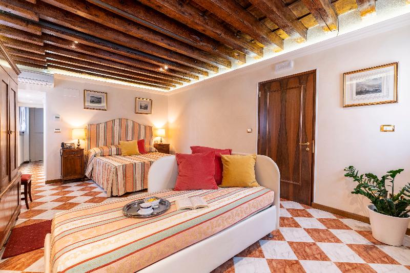 Palazzo Schiavoni Residenza d'Epoca - Oda