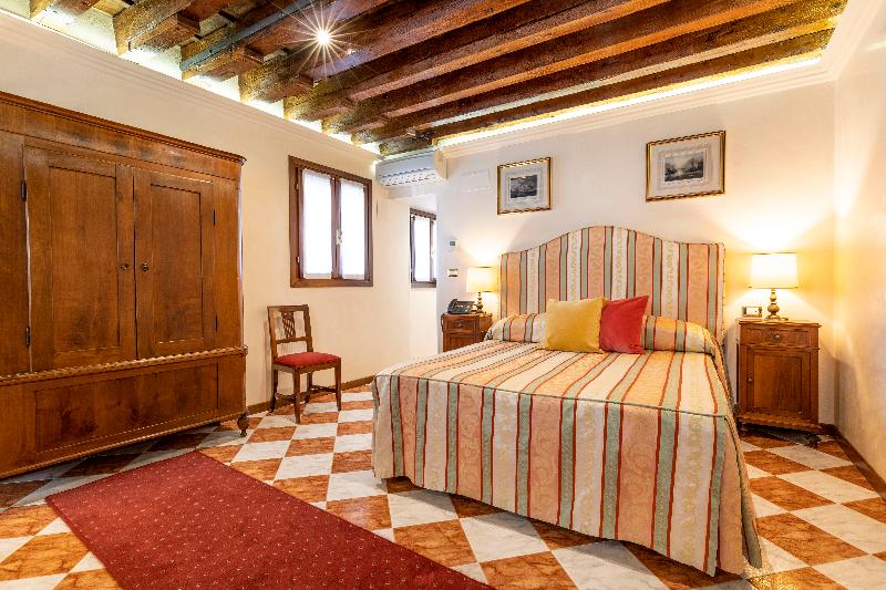 Palazzo Schiavoni Residenza d'Epoca - Oda