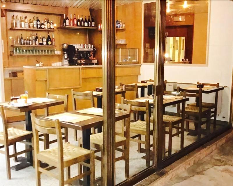 Colombo Hotel & Hostel For Backpackers - Bar