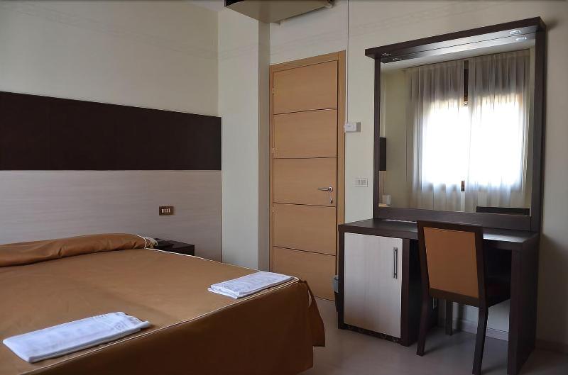 Colombo Hotel & Hostel For Backpackers - Oda