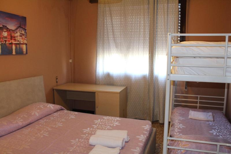 Colombo Hotel & Hostel For Backpackers - Oda