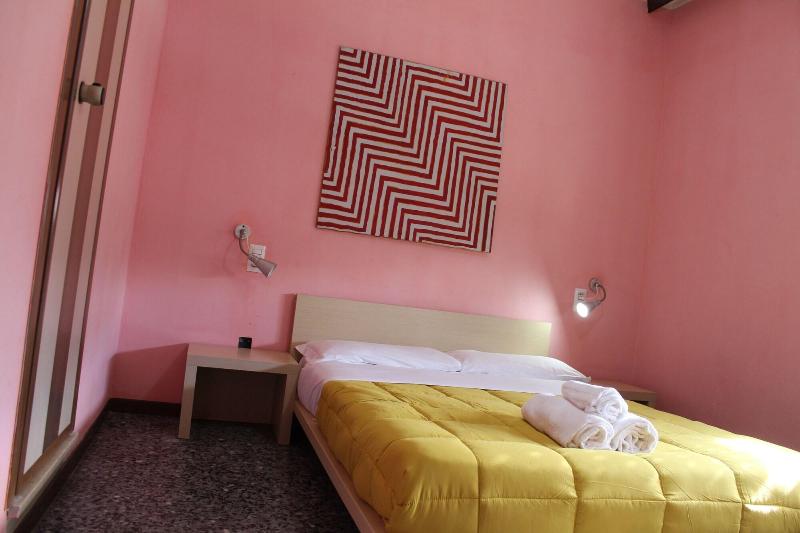 Colombo Hotel & Hostel For Backpackers - Oda