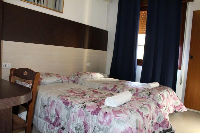 Colombo Hotel & Hostel For Backpackers - Oda