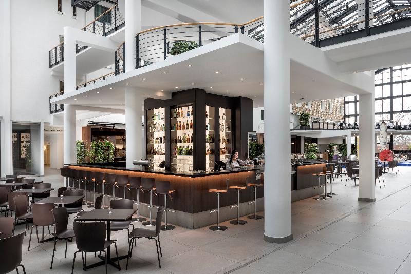 Estrel Hotel Berlin - Bar