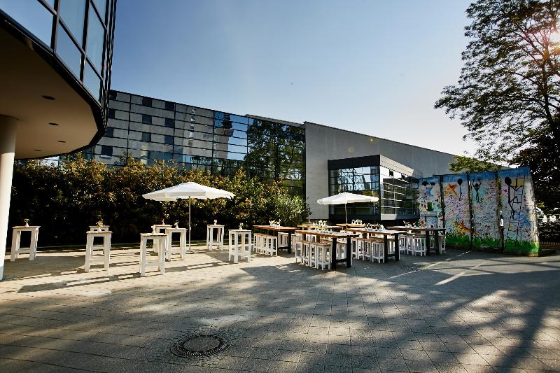 Estrel Hotel Berlin - Teras