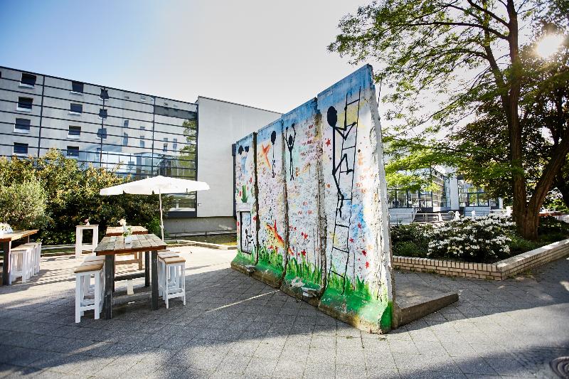 Estrel Hotel Berlin - Teras