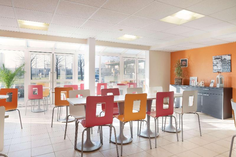Premiere Classe Maubeuge - Restoran