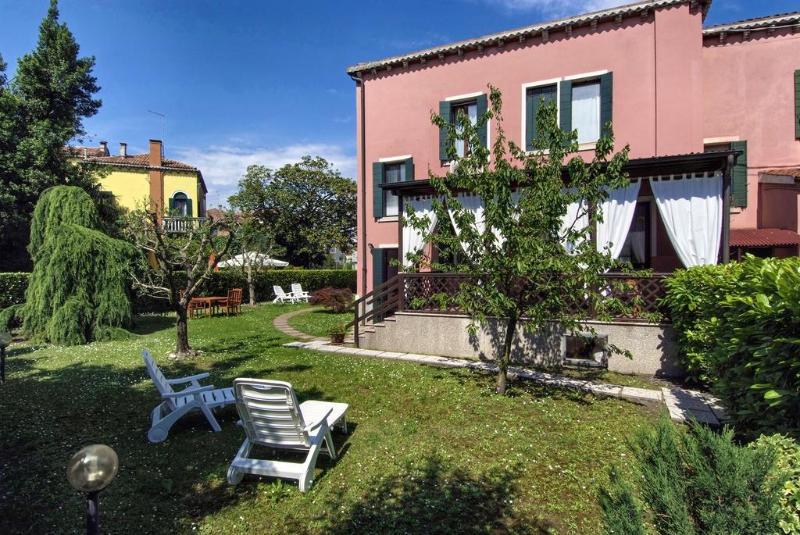 500 Bed & Breakfast - Genel