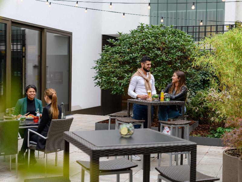 Mercure Hotel Wiesbaden City - Bar