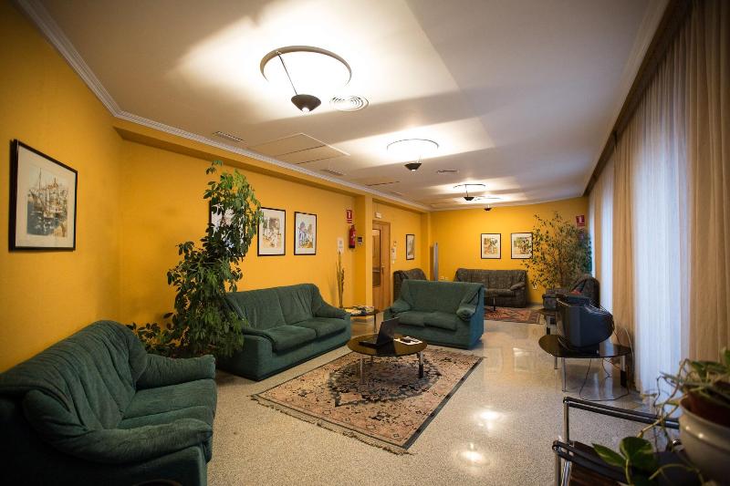 Hostal Paris - Lobi