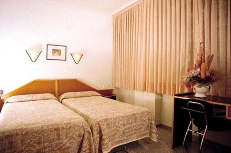 Hostal Paris - Genel
