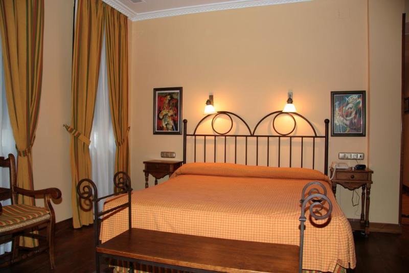 Hostal Paris - Genel