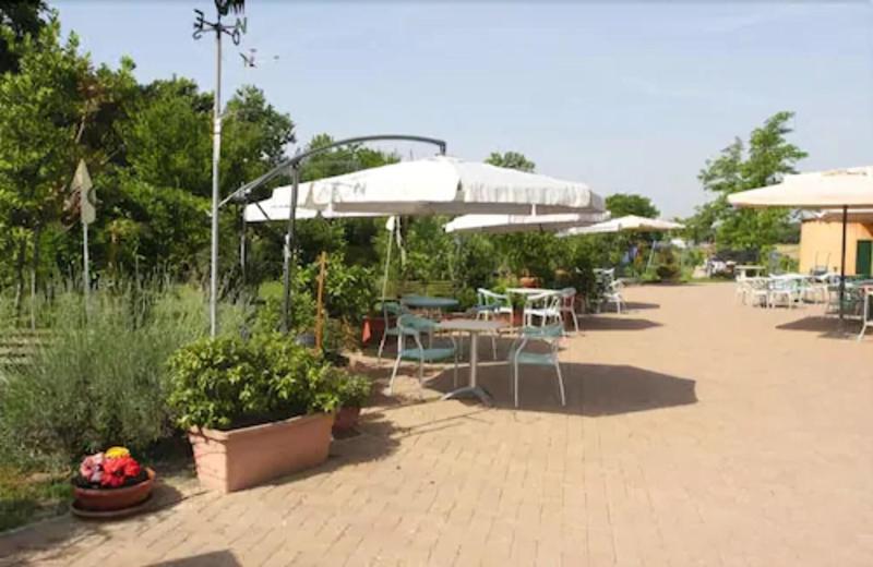 Country House Country Club - Genel