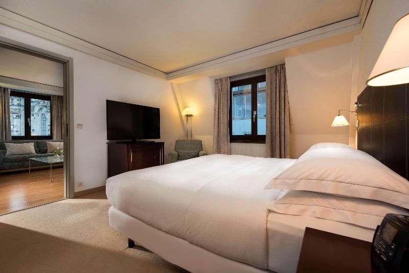 Hilton Dresden - Oda