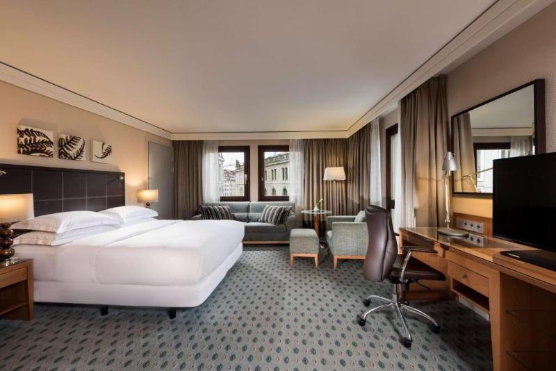 Hilton Dresden - Oda
