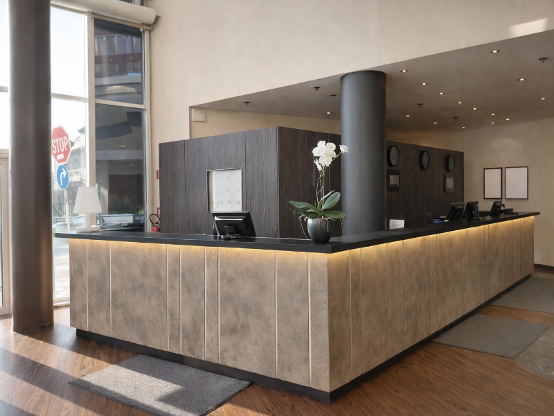 Hotel Dresden Neustadt - Lobi