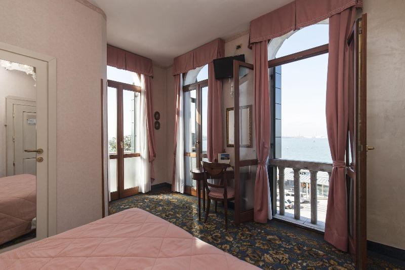 Riviera - Oda
