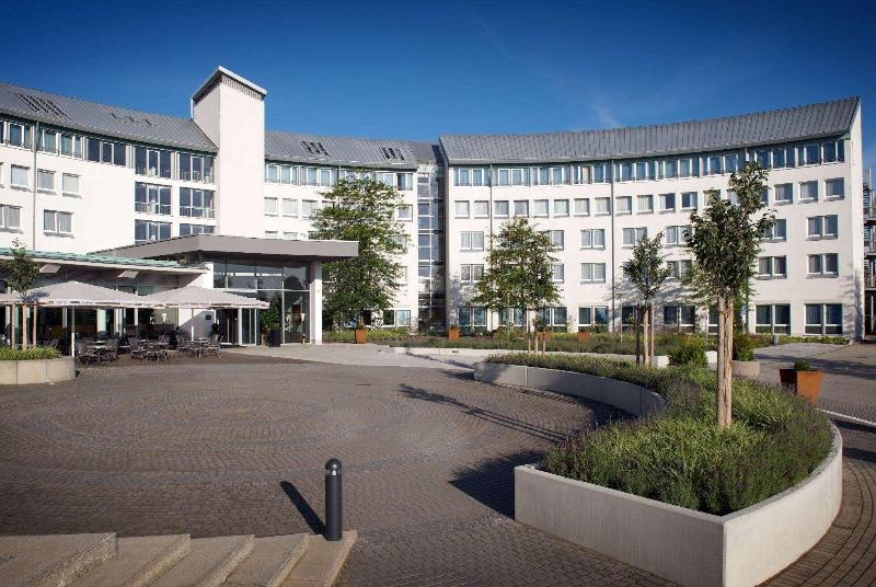 Ramada by Wyndham Dresden - Genel