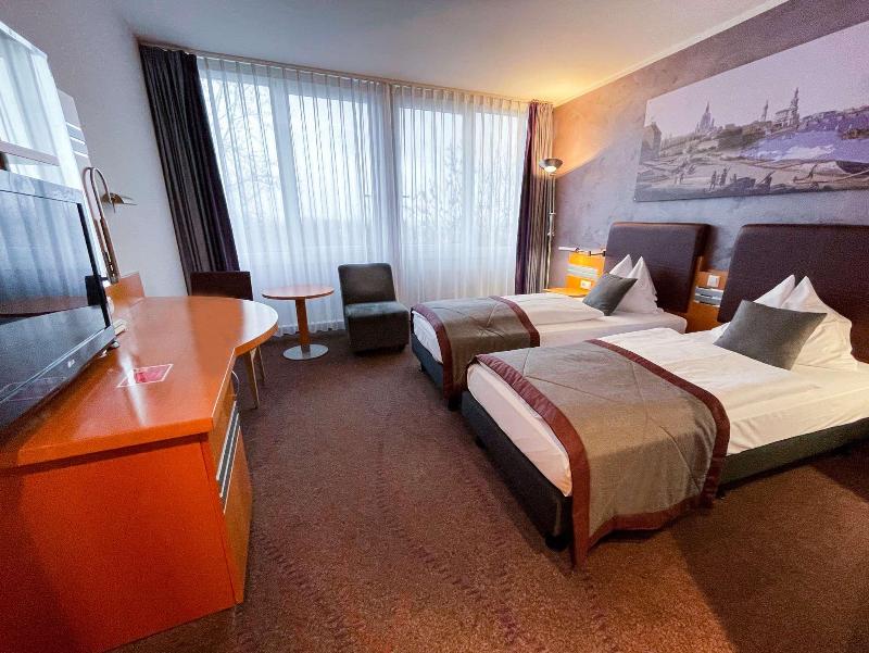 Ramada by Wyndham Dresden - Oda