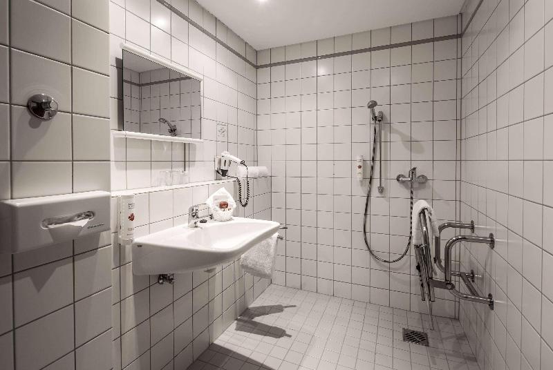 Ramada by Wyndham Dresden - Oda