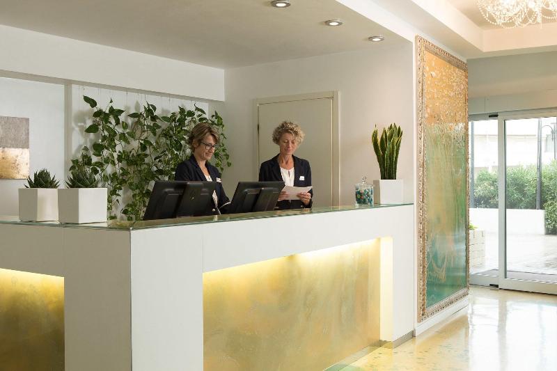 Adriatic Palace - Genel