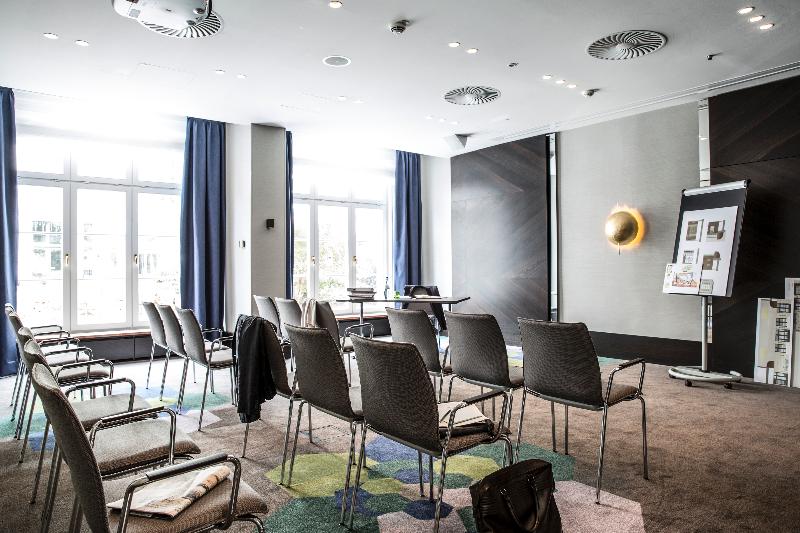 Gewandhaus Dresden, Autograph Collection Hotel - Toplantı