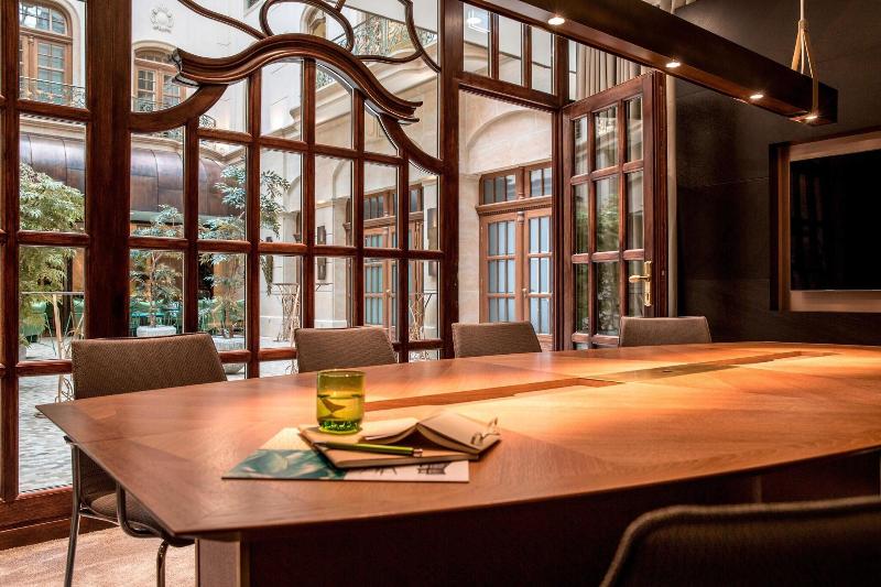 Gewandhaus Dresden, Autograph Collection Hotel - Toplantı