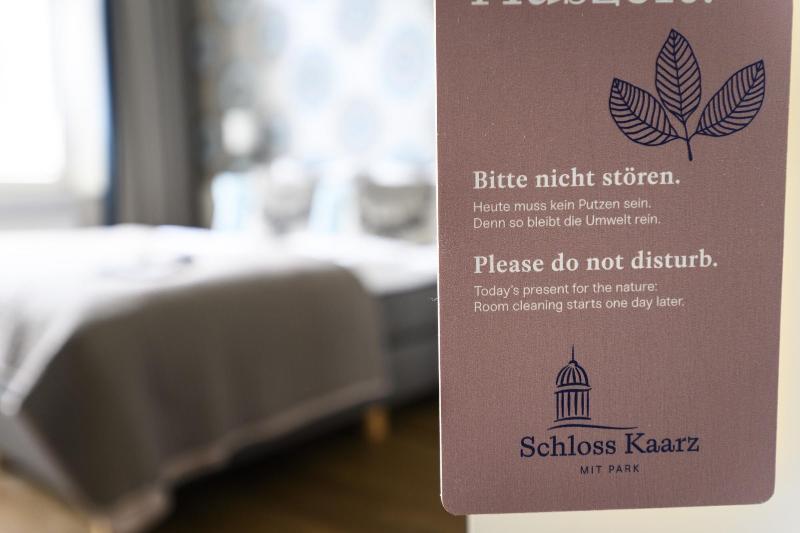 Schloß & Park Kaarz - Oda