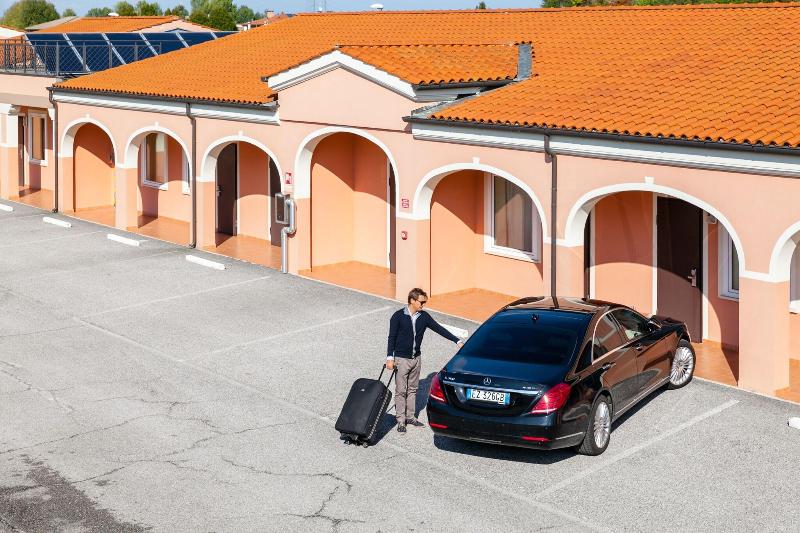 Autohotel Venezia - Genel