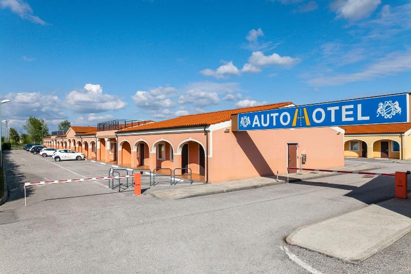 Autohotel Venezia - Genel