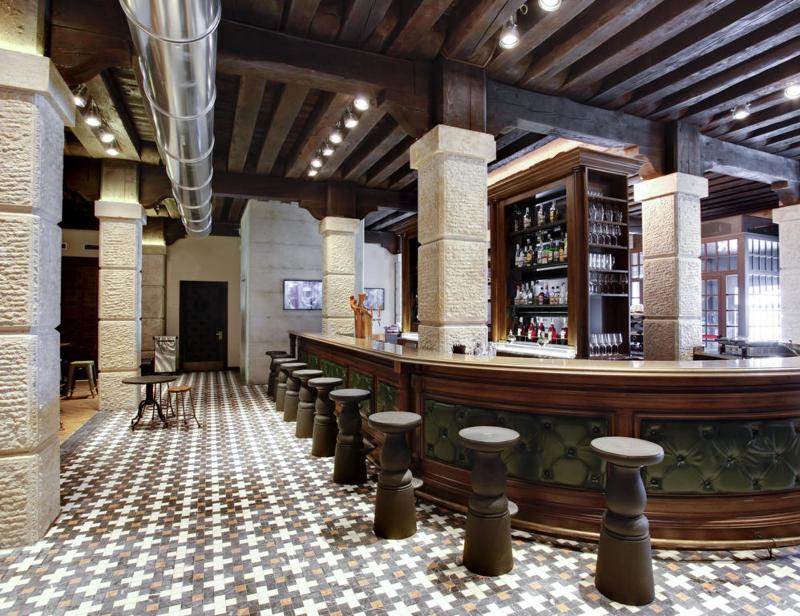 Generator Venice - Bar