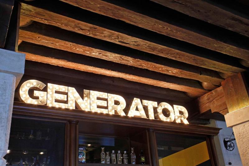 Generator Venice - Genel