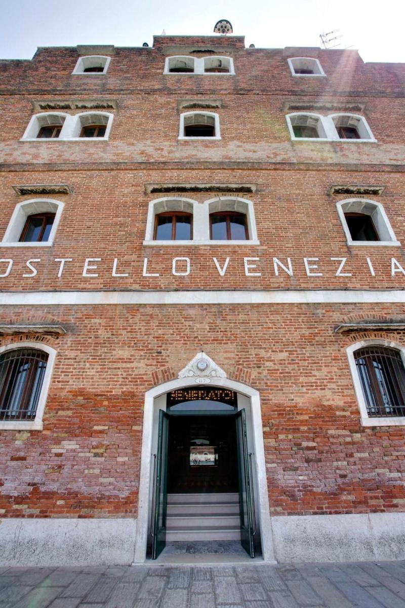 Generator Venice - Genel