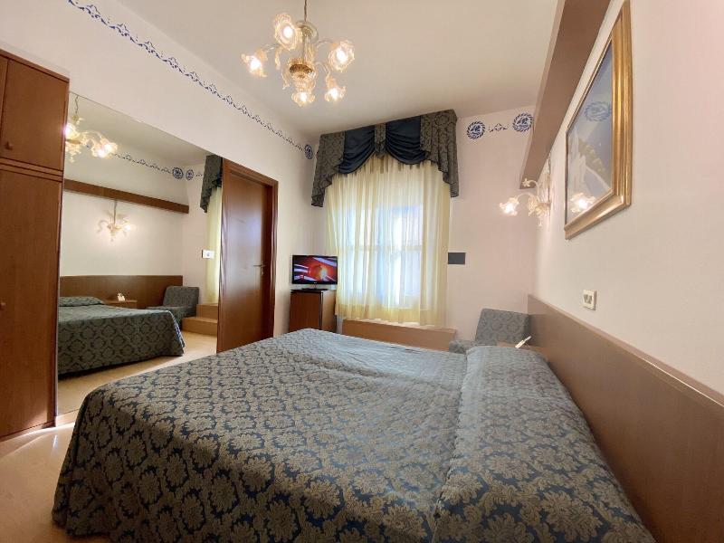 Hotel Florida - Oda