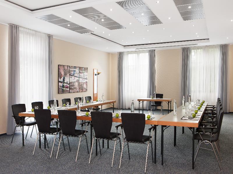 Hotel Magdeburg City Center by Leonardo Hotels - Toplantı