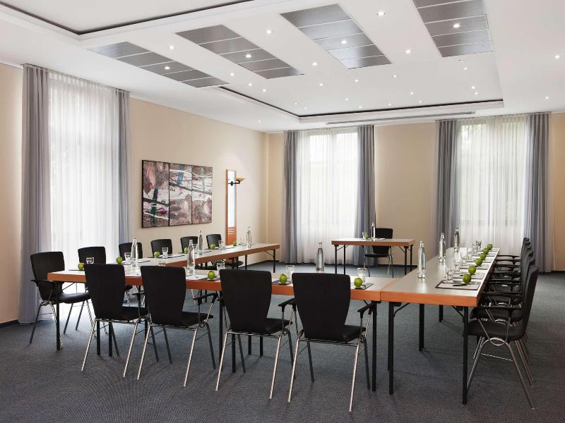 Hotel Magdeburg City Center by Leonardo Hotels - Toplantı