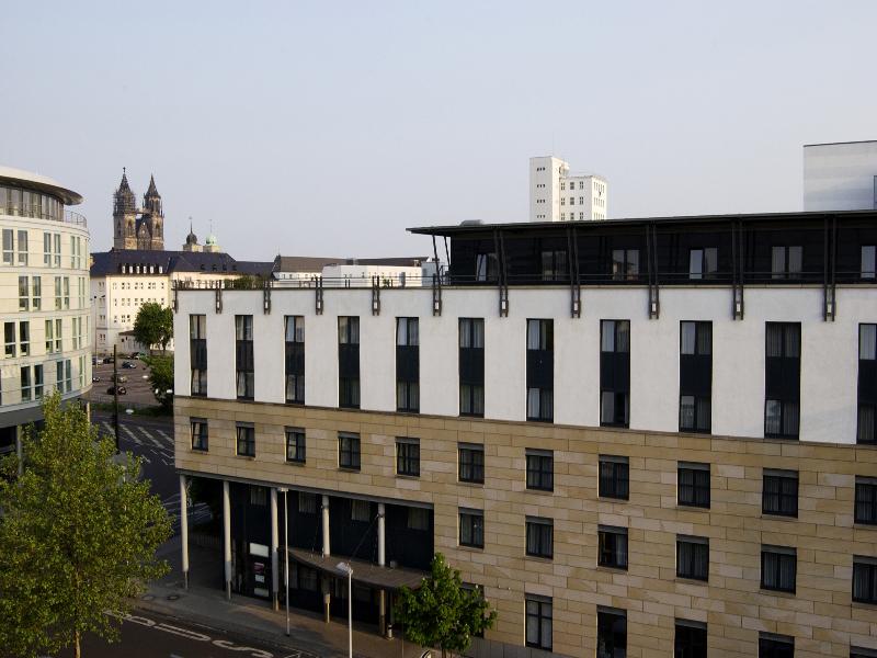 Hotel Magdeburg City Center by Leonardo Hotels - Genel