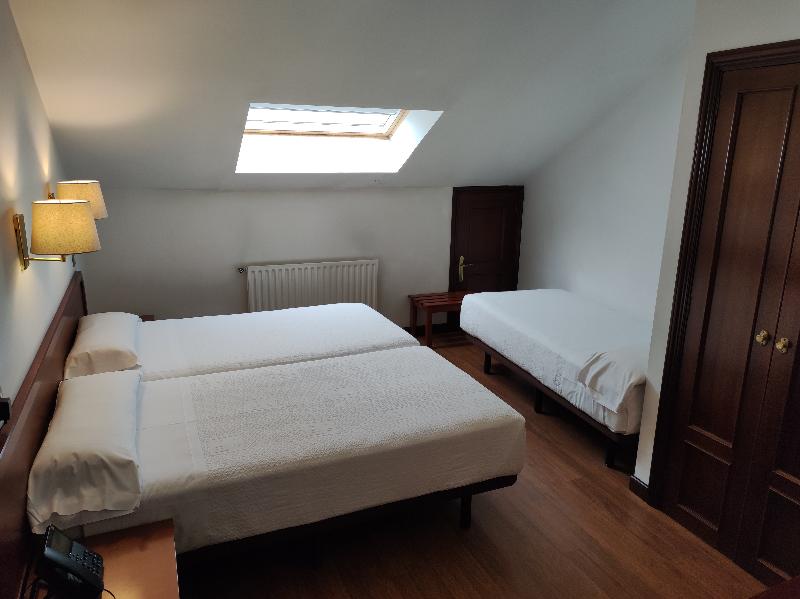 Hotel Compostela Vigo - Oda