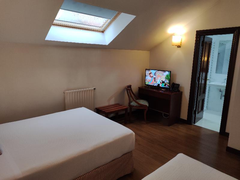 Hotel Compostela Vigo - Oda